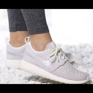 Nike roshe one flyknit